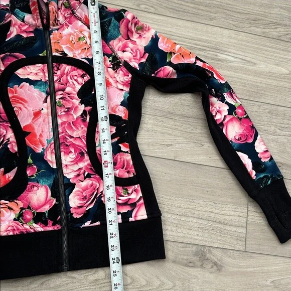 Lululemon Secret Garden Vintage Pink Floral Scuba Zip Hoodie Jacket Size 6 - Picture 14 of 14